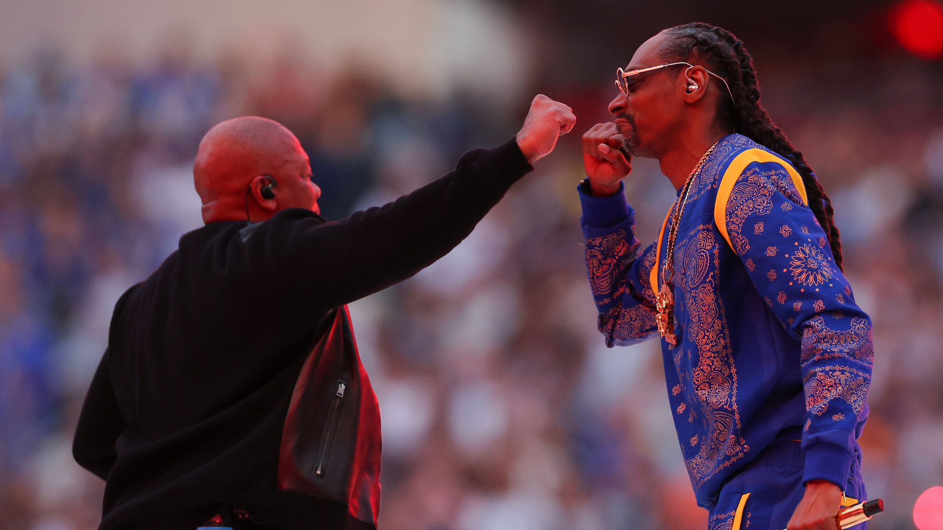 Snoop Dogg e Dr. Dre se apresentam no Super Bowl
