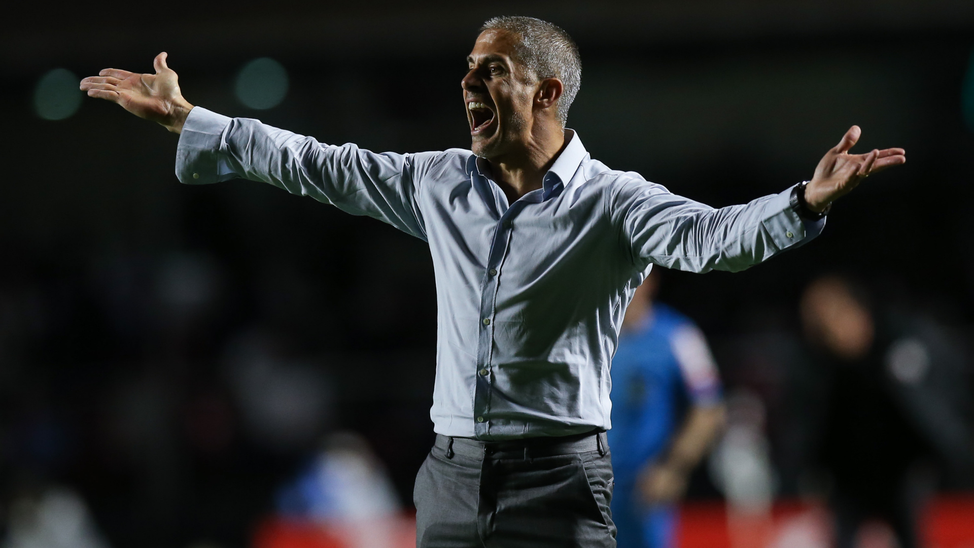 Corinthians busca técnico após demitir Sylvinho