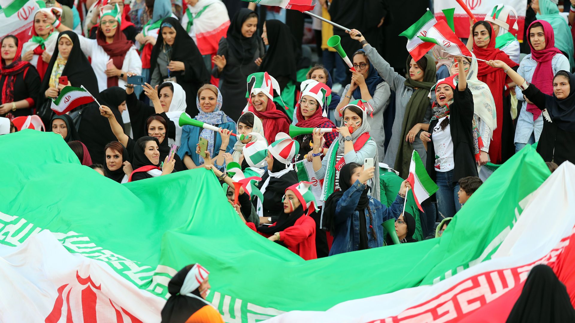 Torcedoras iranianas foram impedidas de entrar nos estádios