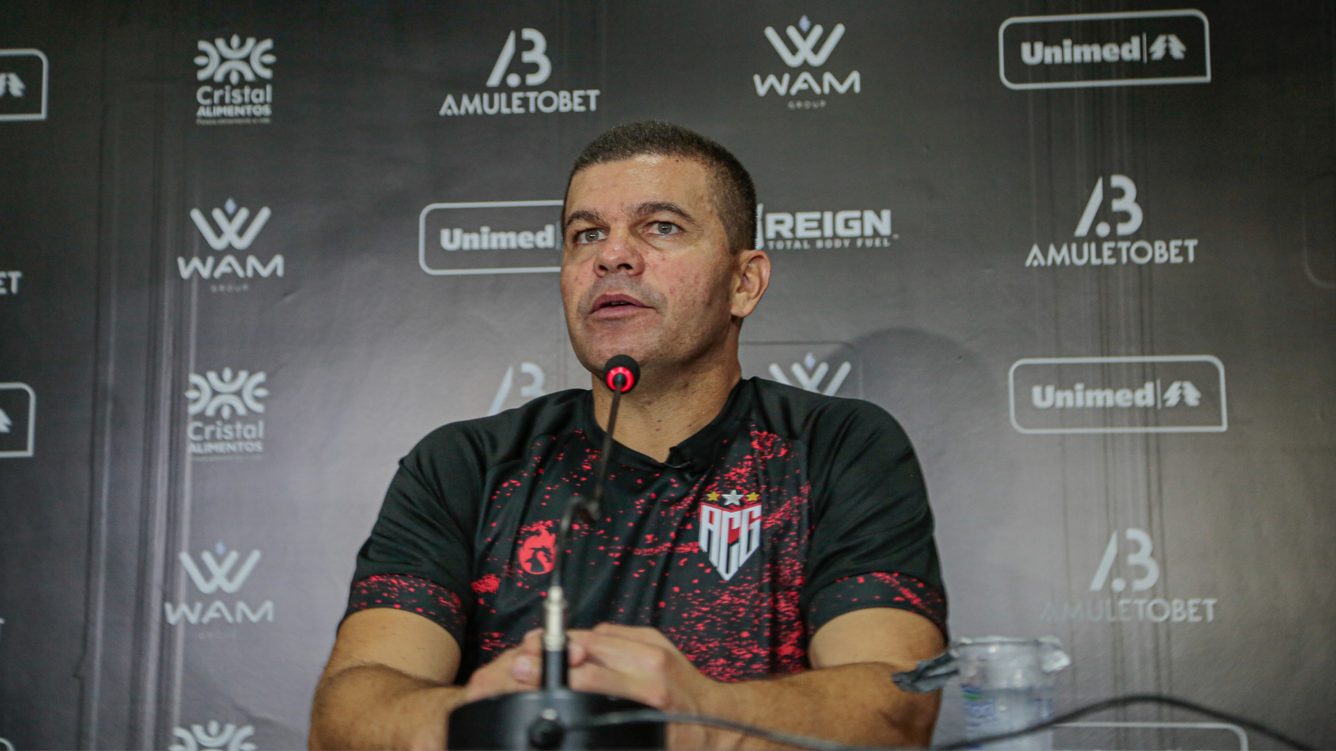 Umberto Louzer, técnico do Atlético-GO 